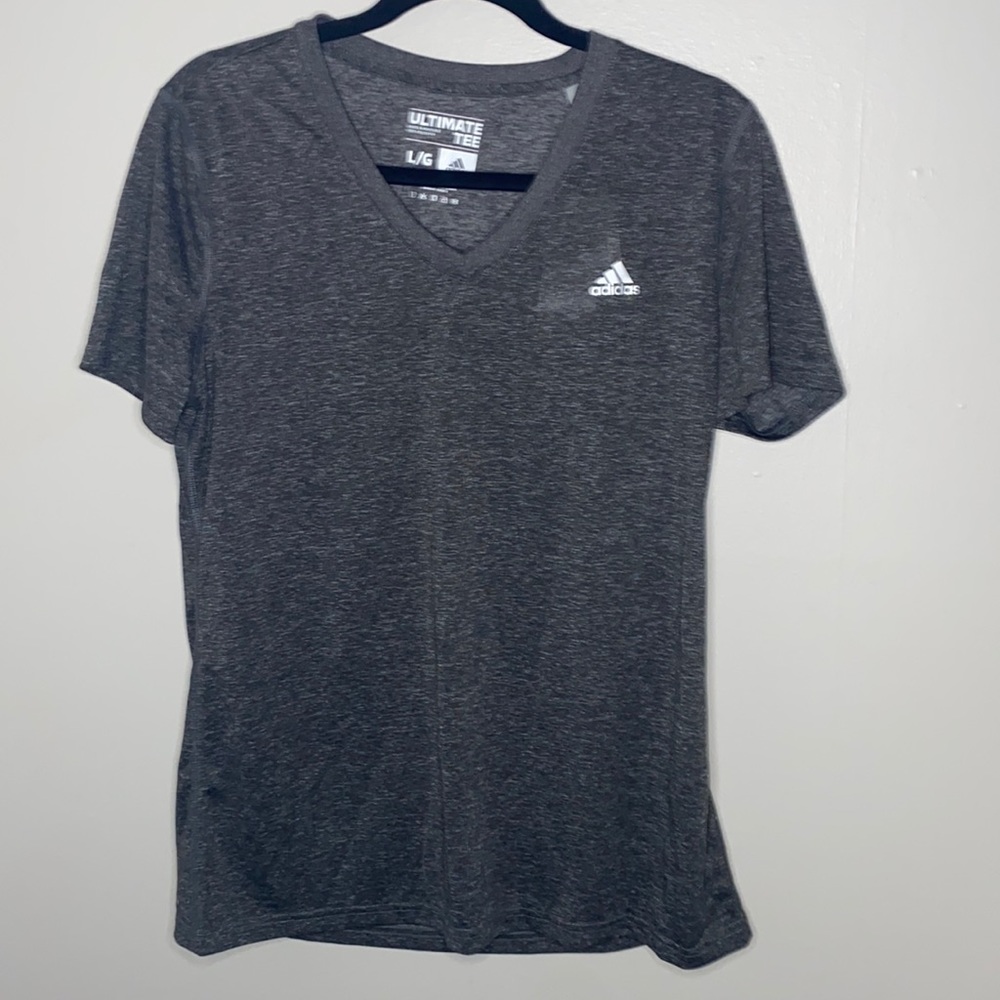 🪼NWT Adidas Grey tee! - Picture 2 of 8